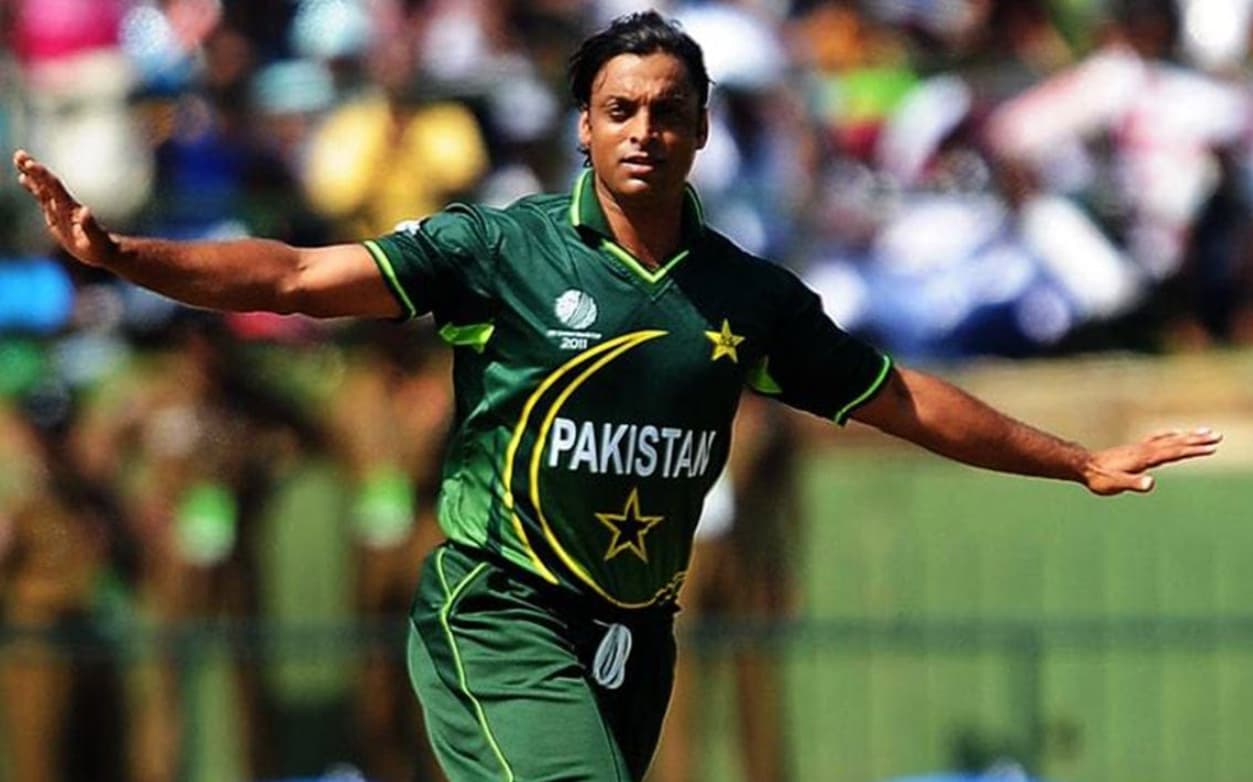 Fastest Bowlers in The World Fastest Bowlers in The World